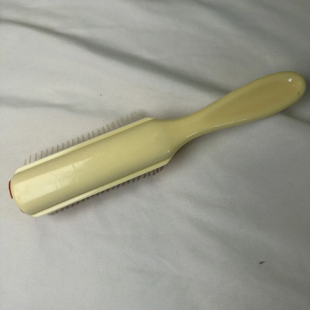 Conair vintage red